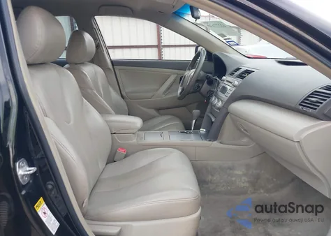 2011 Toyota Camry z USA, uszkodzony, nr VIN 4T1BF3EK9BU136072